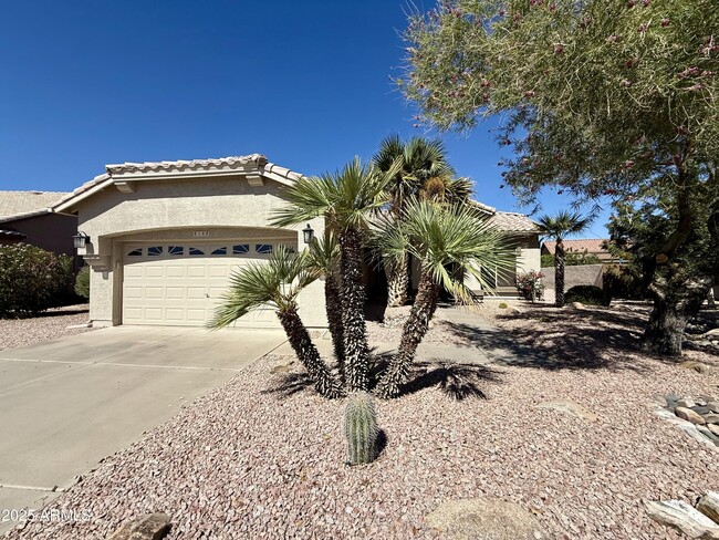 Building Photo - 4148 E Walnut Rd