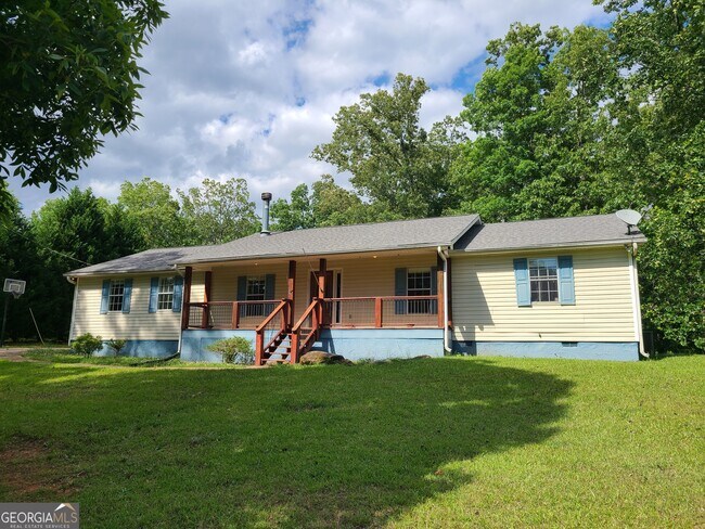Building Photo - 673 Newton Rd
