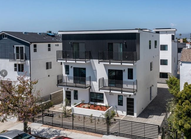 4643 1/2 W. 18th - 4643 1/2 W. 18th Apartment