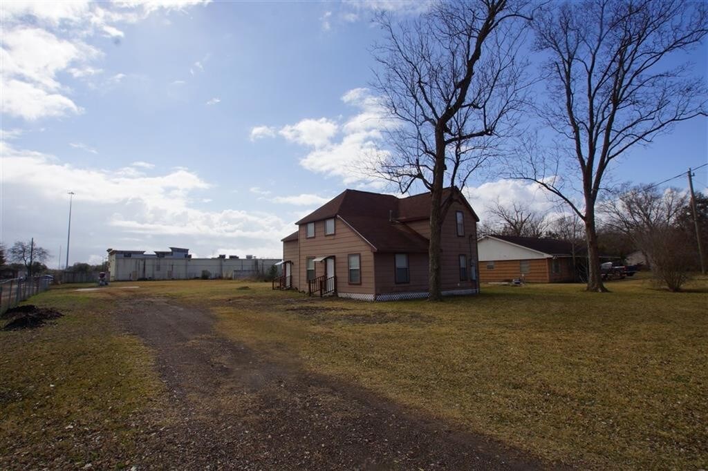 Primary Photo - 1722 Fellows Rd