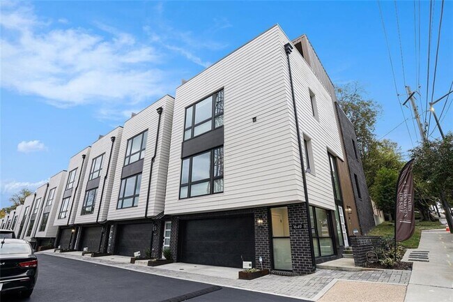 Foto del edificio - 1649 Overlook Wy NW