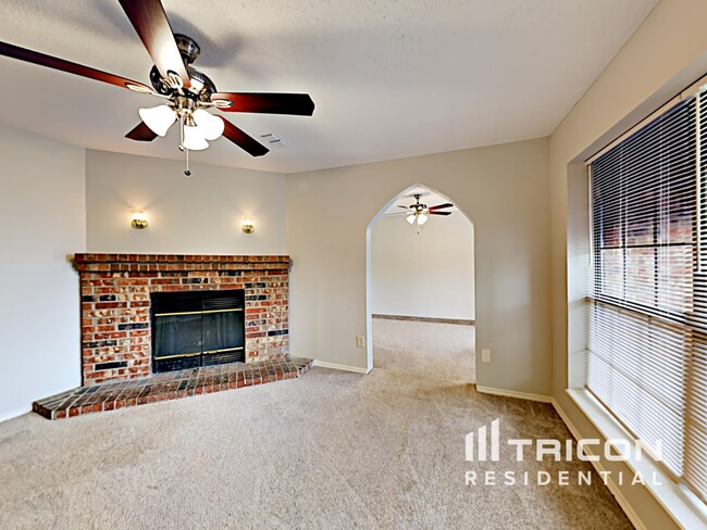 Foto del edificio - 7828 Texridge Dr