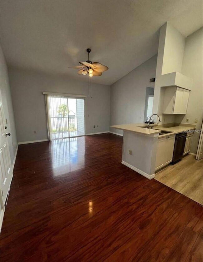 Foto del edificio - 1226 Bermuda Lakes Ln