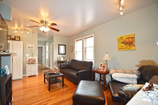 Foto del edificio - 78 Parsons St