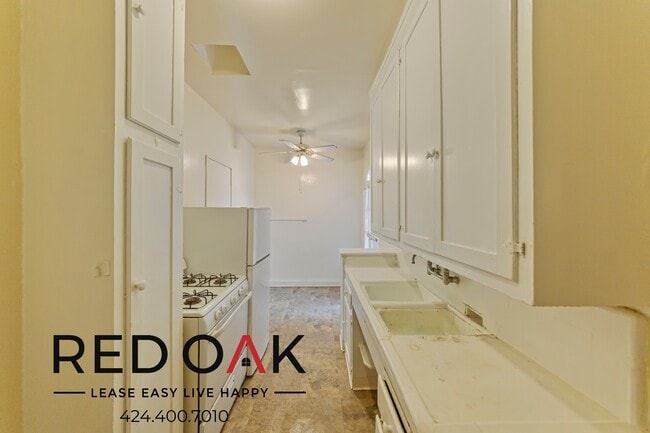 Building Photo - 665 Cochran Ave