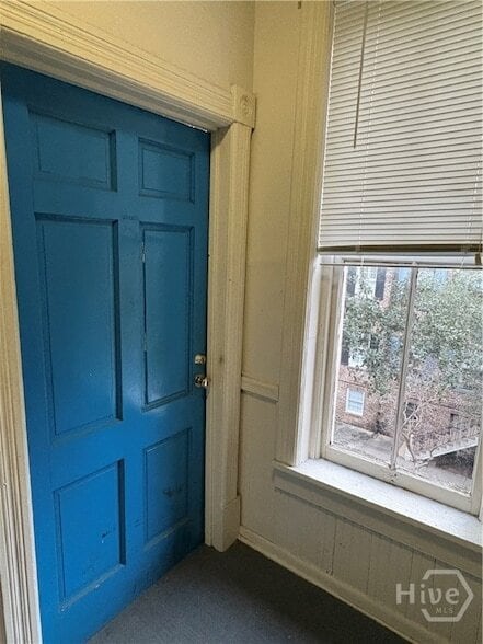 Building Photo - 219 E Taylor St