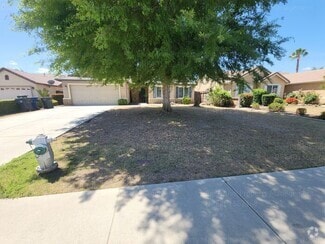 Building Photo - 12115 Verdelho Ave