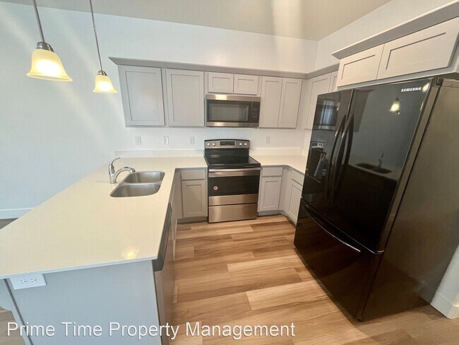 Foto del edificio - 3 br, 2 bath House - 304 W 435 N  Unit #304