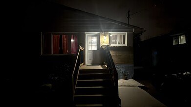 Building Photo - 17 Milner Rd