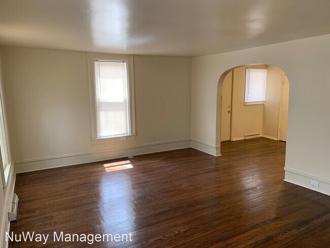 Foto del edificio - 3 br, 1.5 bath House - 417 N Water St