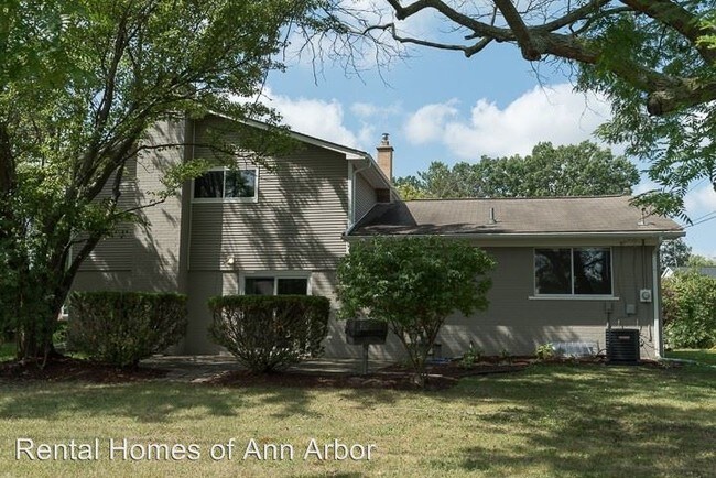 Building Photo - 3 br, 1.5 bath House - 1525 Dicken Dr