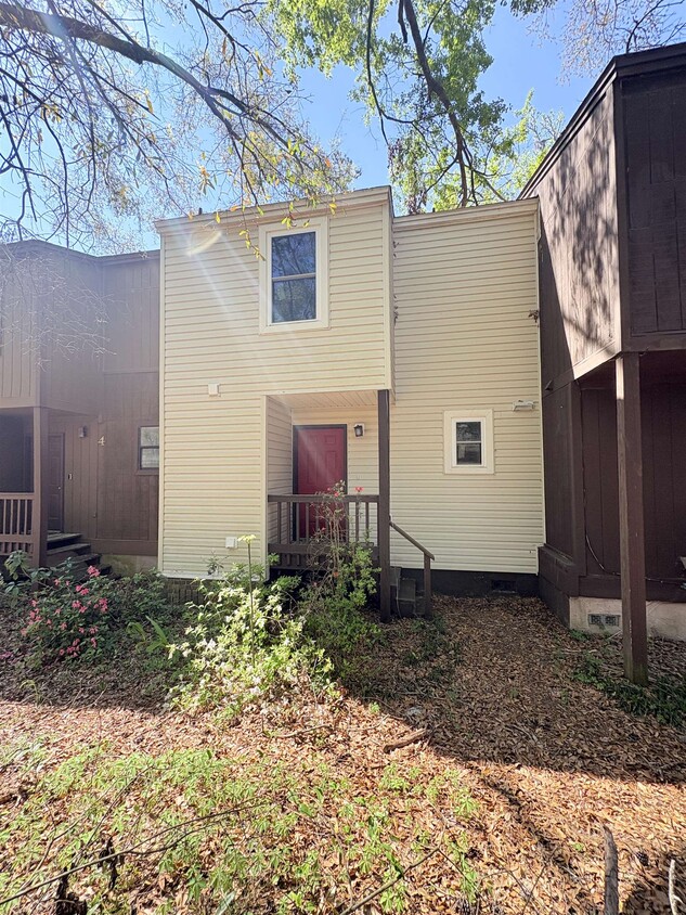 Primary Photo - 1202 Cross Creek Way