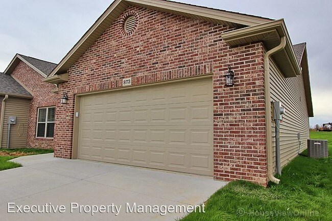 Building Photo - 871-873 Broadridge Dr