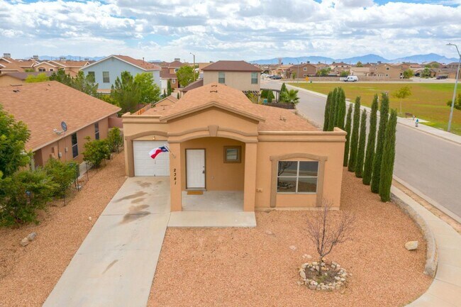 Foto del edificio - East El Paso 3 bed Refrig A/C next to Park!