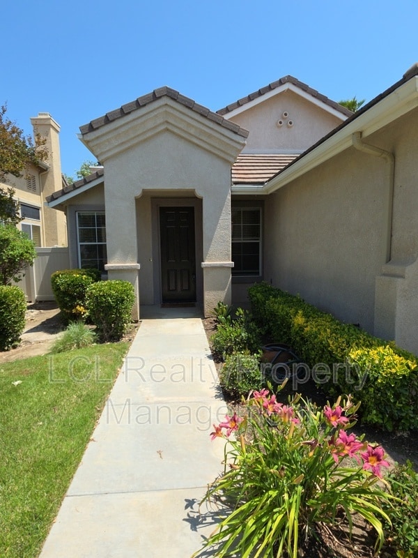 Building Photo - 28943 Baywater Dr