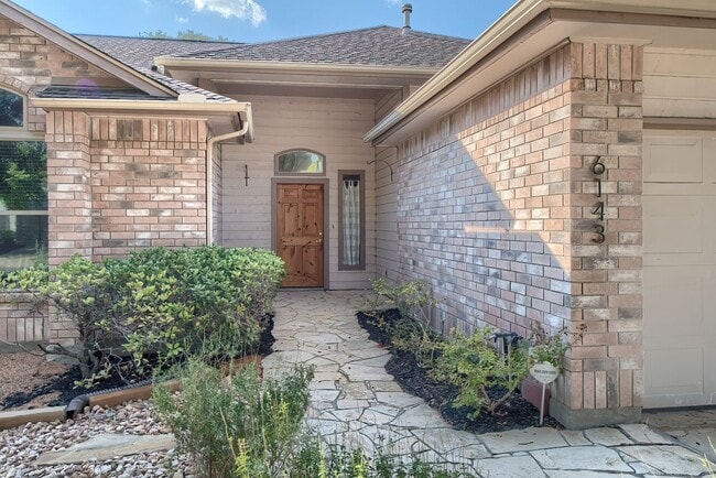 Building Photo - 6143 Ashford Point Dr