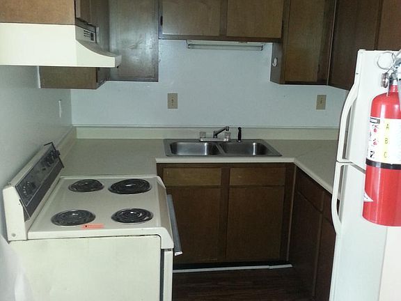 Kitchen - 308 Washington St