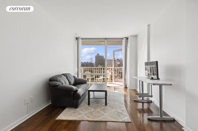 Building Photo - 340 E 23rd St