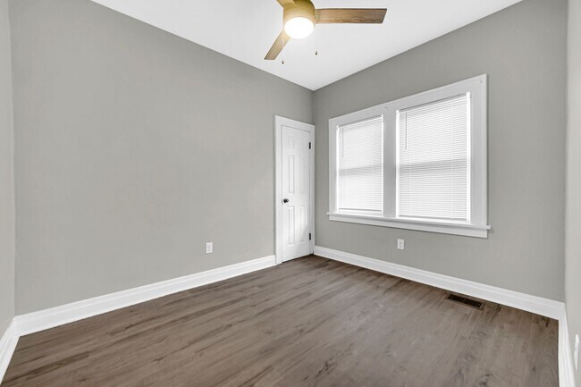 Building Photo - Three Bedroom Remodeled Home With Garage