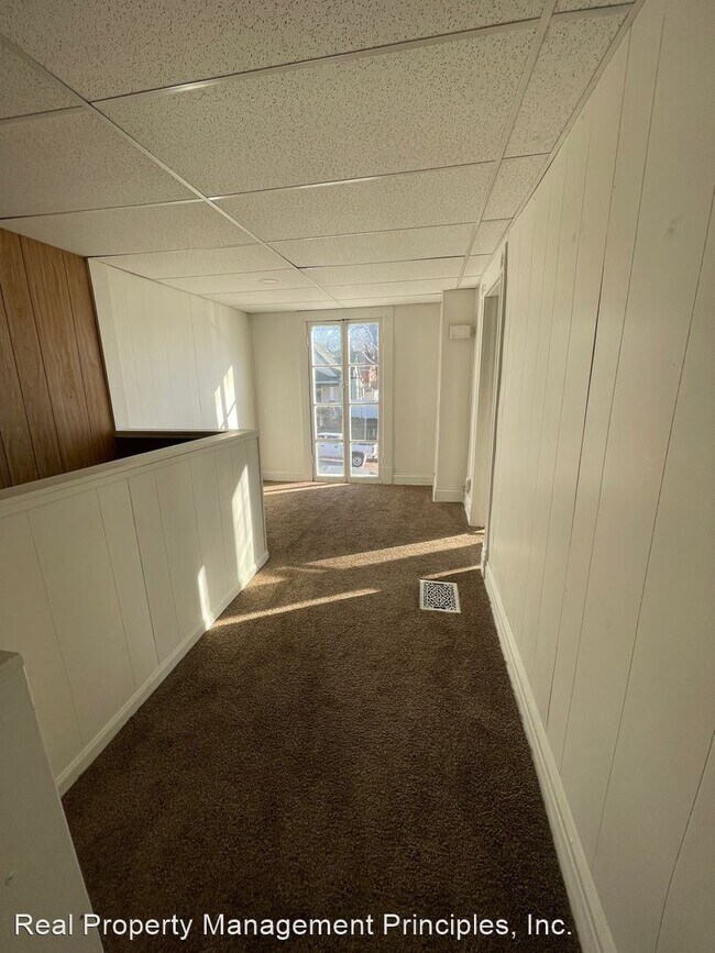 Building Photo - 2 br, 1 bath House - 2703 1/2 Olive St