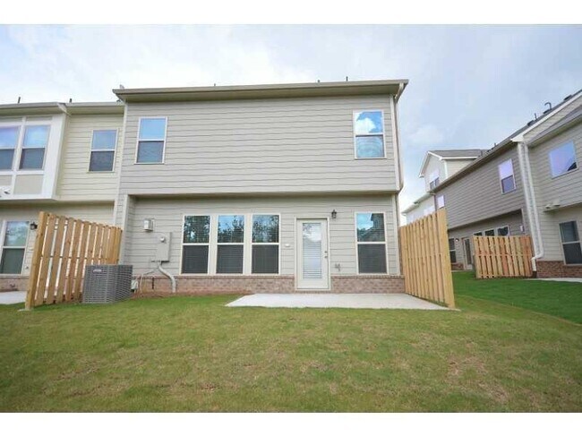 Foto del edificio - 3390 New Fawn Ln