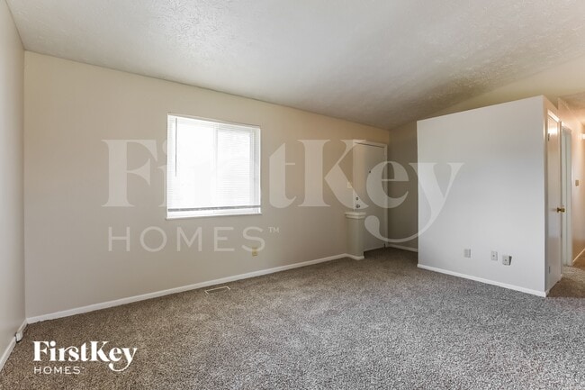 Building Photo - 5607 Northport Dr