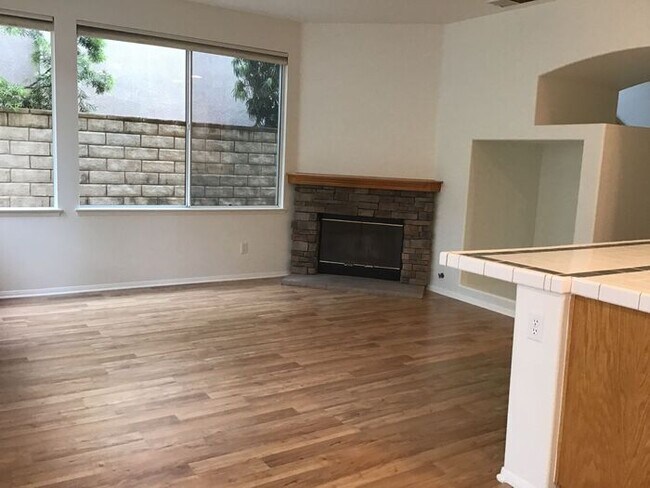 Building Photo - A Spacious and Serene Oasis in the Heart of Verdigris