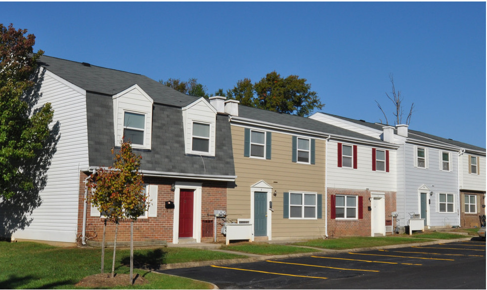 Primary Photo - Middle River Townhomes