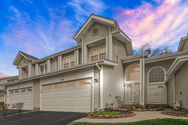 Building Photo - 706 Sturnbridge Ln