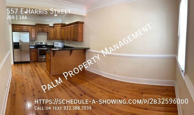 Building Photo - 557 E Harris St