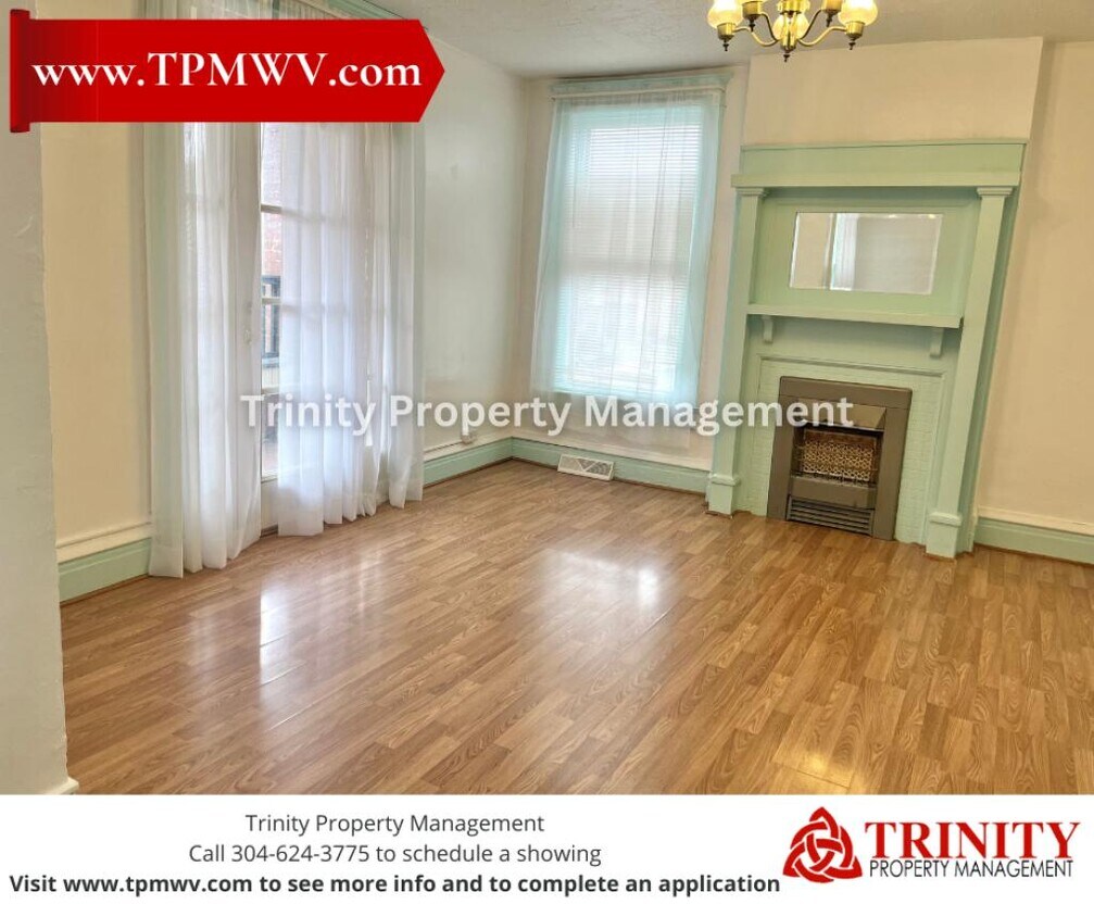 Foto principal - 444 W Main St