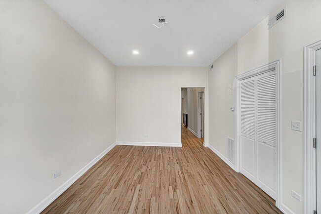 Foto del edificio - 2623 W 21st Pl
