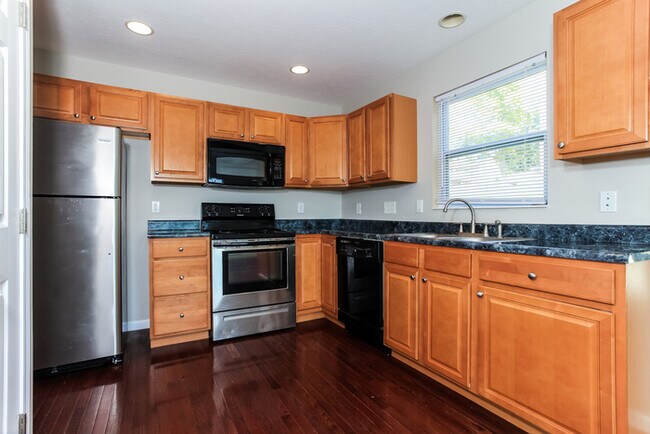 Foto del edificio - 281 Timber Hill Dr