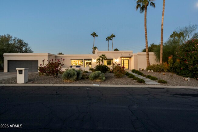 Foto del edificio - 9919 North 47th Pl