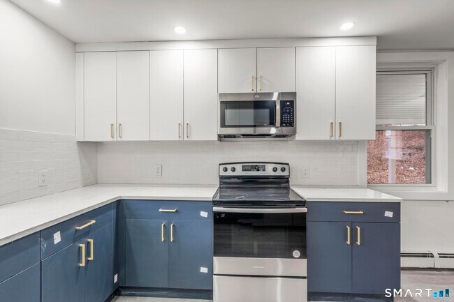 Foto del edificio - 93 Sunnyside Ave