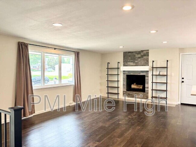Foto del edificio - 6614 Everett St