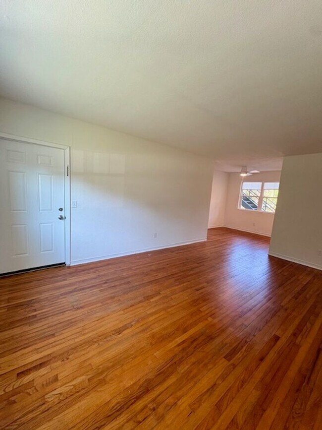 Photo - Fully Renovated Three Bedrooms Condo in South Windermere