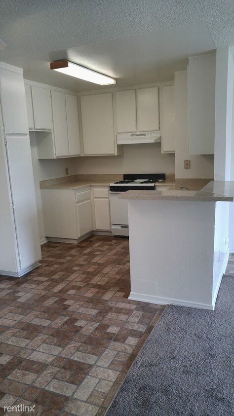 Primary Photo - 901 S Smith Ave