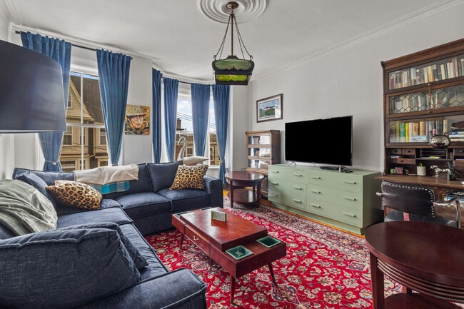 Building Photo - 7 Victoria St