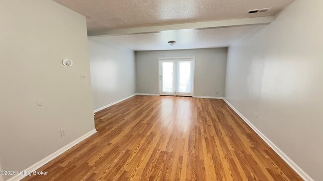 Building Photo - 729 E Court Ave