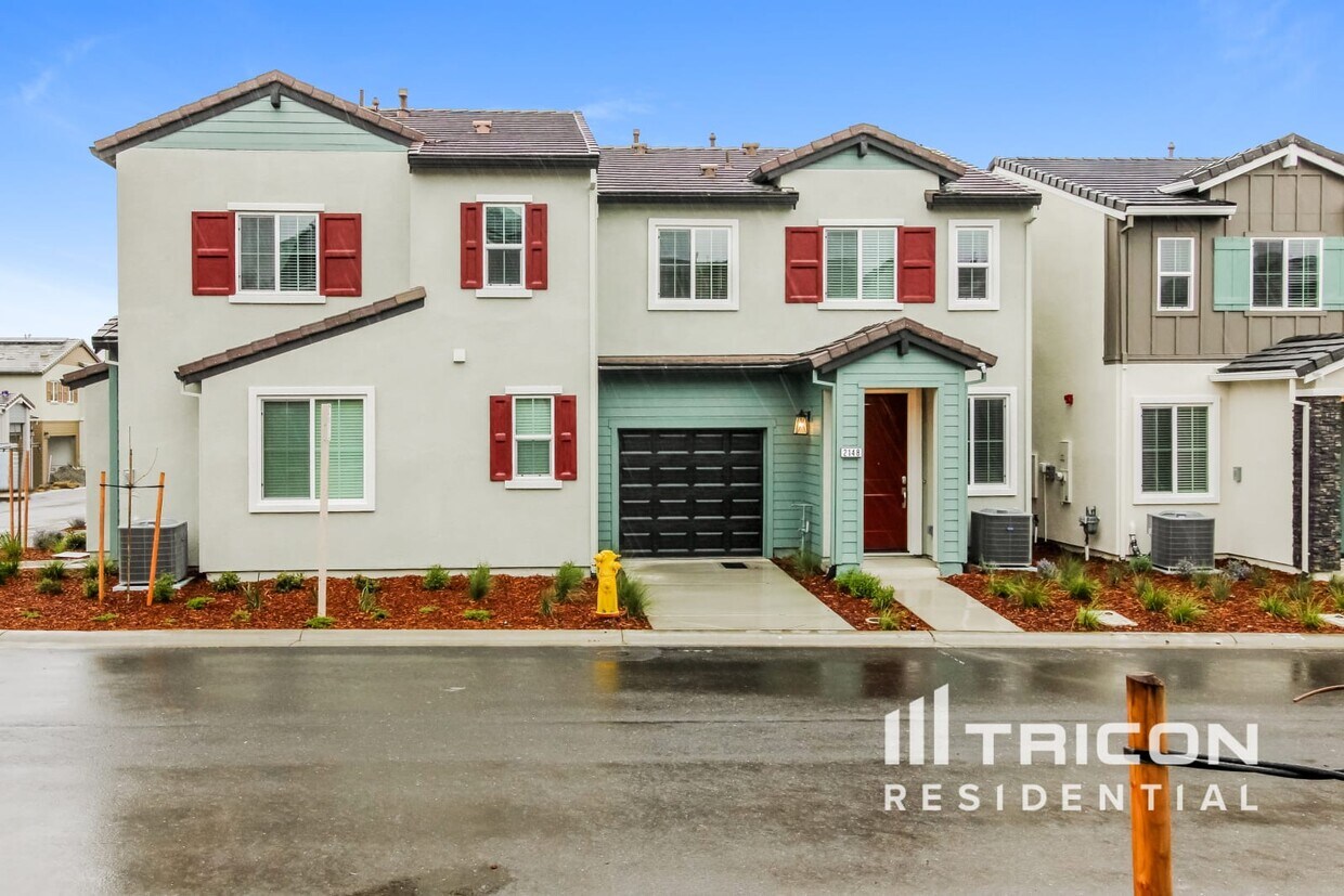 Foto principal - 2148 Comstock Ln
