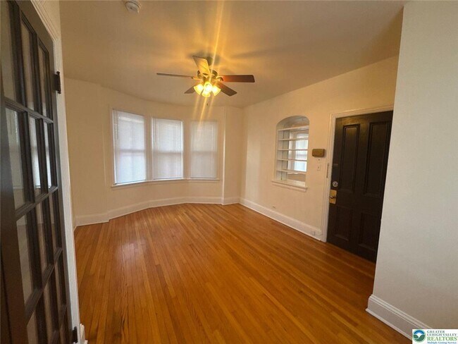 Foto del edificio - 636 N New St