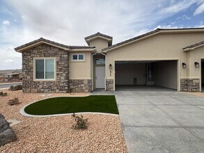 Building Photo - 575 N 3050 E