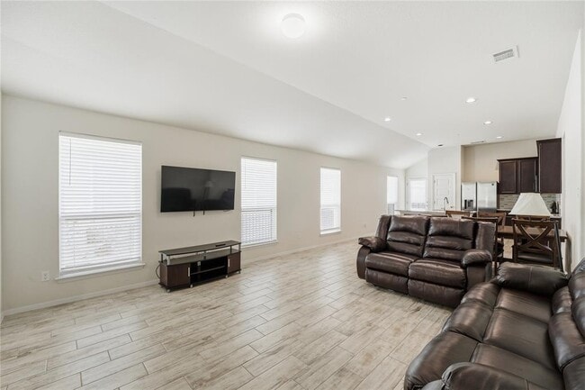 Building Photo - 2800 Joe Dimaggio Blvd