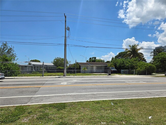 Foto del edificio - 11800 SW 216th St