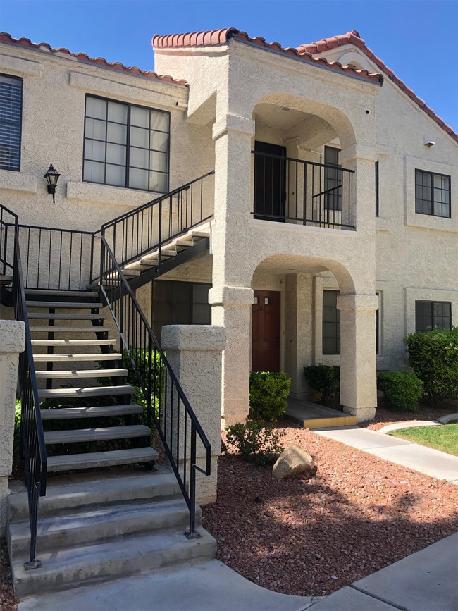 Building Photo - 4729 Nara Vista Way