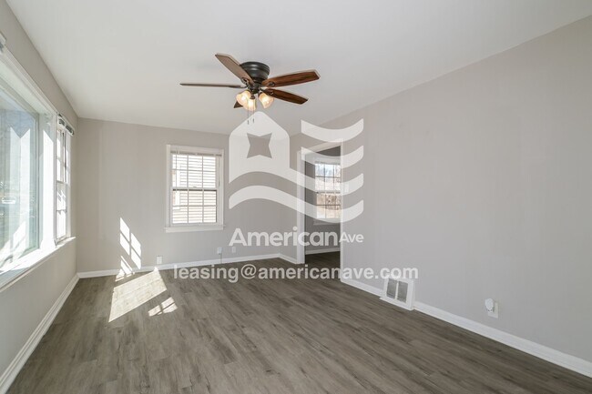 Building Photo - 7731 Bloom Dr