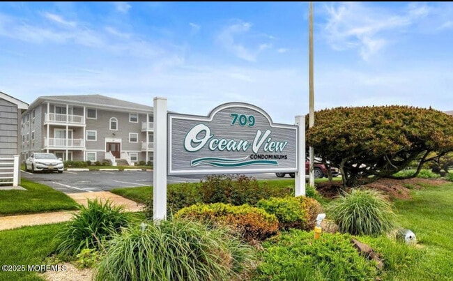 Building Photo - 709 Ocean Ave