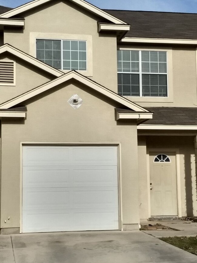 Building Photo - 5011 Summit Pass