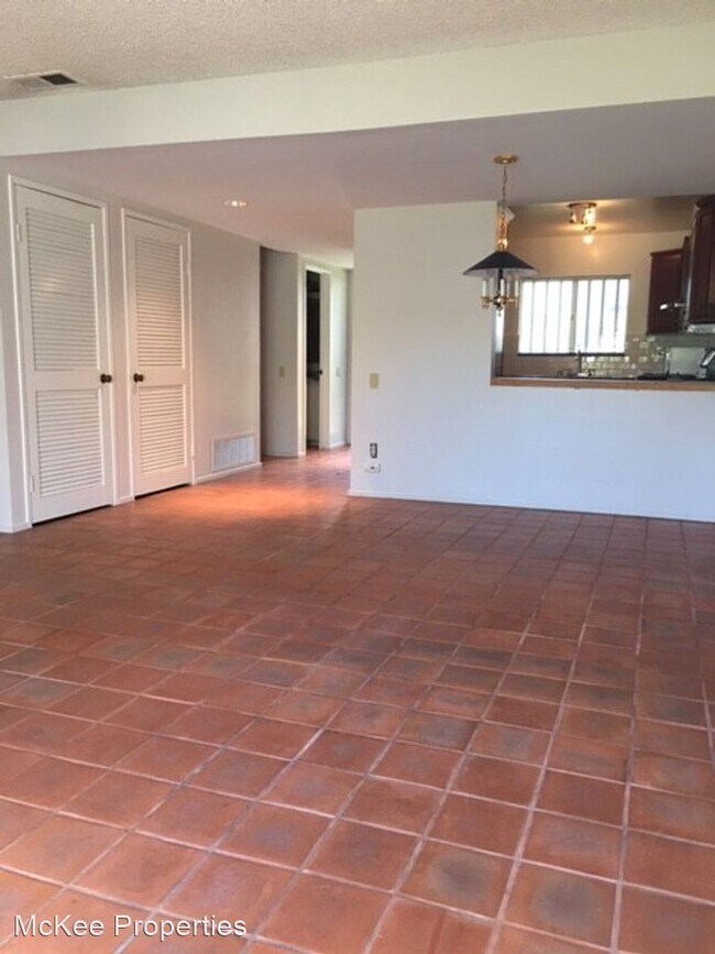 Foto del edificio - 3 br, 1.5 bath House - 4105 Loma Riviera Lane